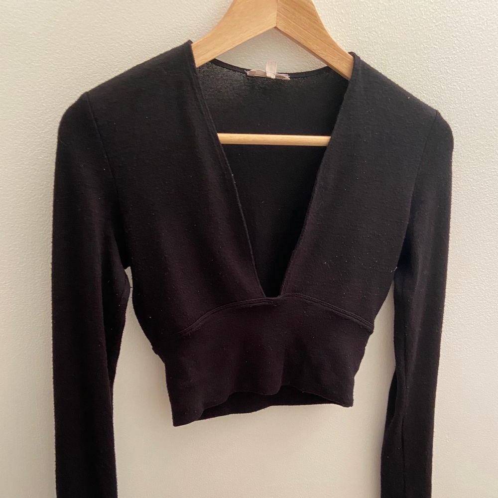 Wilfred Free - Aritzia - Black Deep Neck Long Sleeve Top - Size S